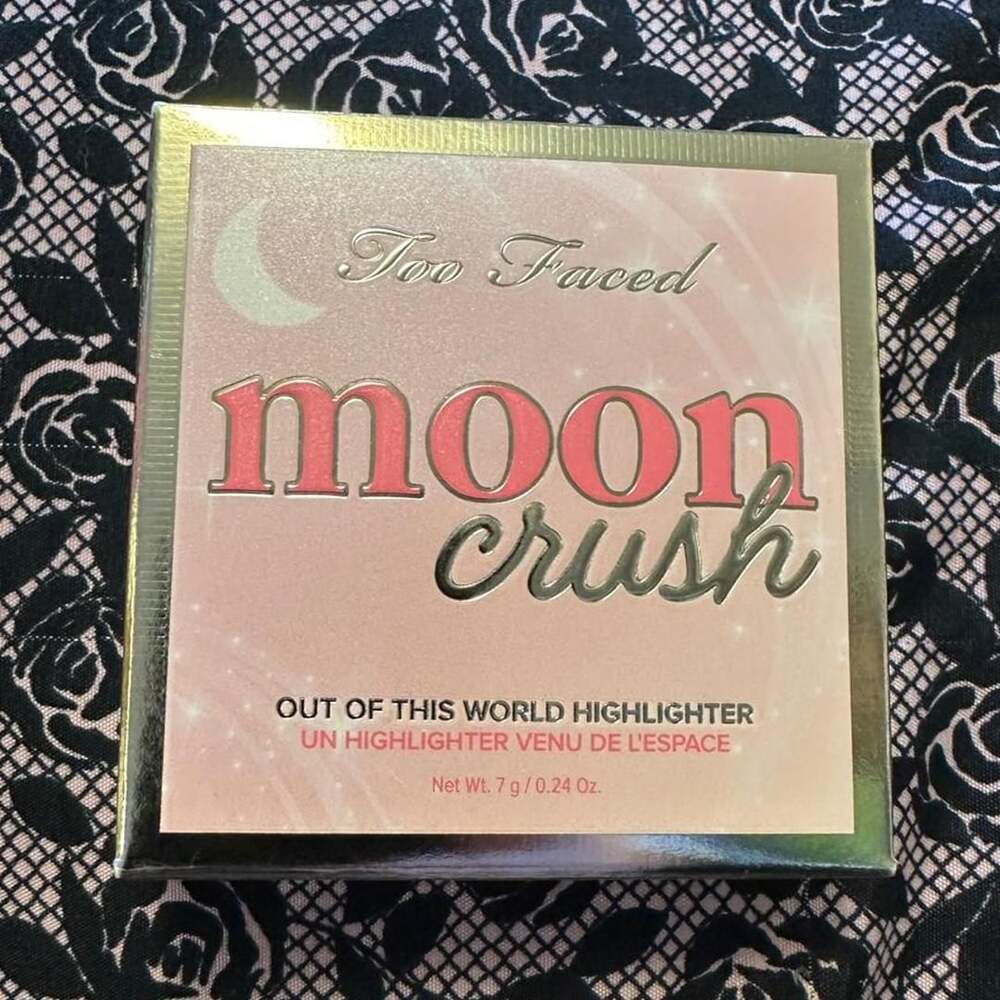 Too Faced Moon Crush Out Of This World Highlighter 7g/0.24Oz